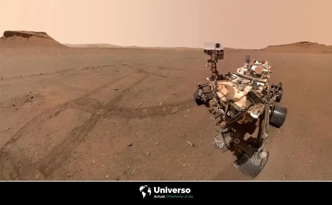 Selfie del rover Perseverance en Marte.