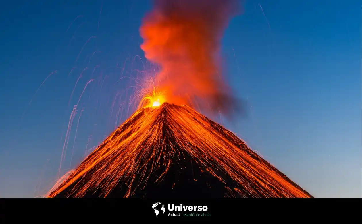 Volcán erupción vulcaniano